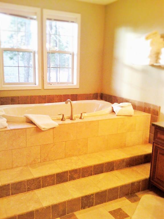 Glacier Mountain Lodge Columbia Falls Bilik gambar